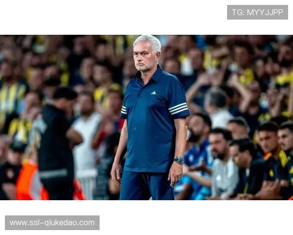 本菲卡2-0击败那不勒斯，穆里尼奥迎欧冠150场里程碑